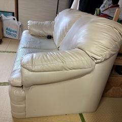 【無料】2人掛けソファ 差し上げますの画像