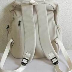 【本日限定】軽量;大容量リュック20Lベイジュ★多収納9ポケットの画像