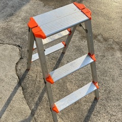 脚立3段　三段　オレンジ　シルバー　作業台の画像