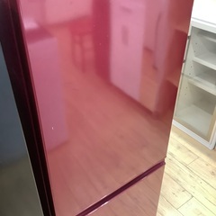 2ドア冷蔵庫のご紹介です。