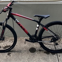 Giant ALUXX 201x model   USED