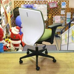 オフィスコム ルナーレチェア 幅63×奥行61.5×高さ90.5～99.5(cm) 肘付き キャスター付 グリーン OAチェア オフィスチェア 昇降 リクライニング 札幌市 清田区 平岡の画像