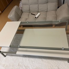 ガラステーブル