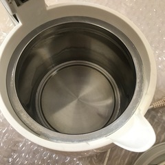【横浜市根岸　取りに来られる方限定】電気ケトルの画像