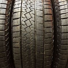 【走行短め】PIRELLI ICE ZERO ASIMMETRICO 215/60R16 16インチ スタッドレス 4本 22年製 ヴェゼル エスティマ CX-3等　(KTM377)の画像