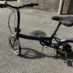 折りたたみ自転車の画像