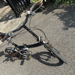折りたたみ自転車の画像