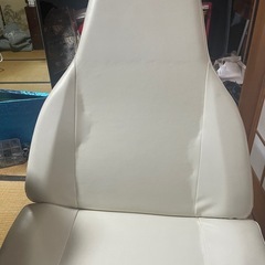 タカラベルモント　エステ、ネイル用ベッドの画像