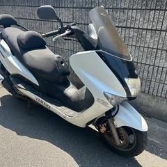 マジェスティ125FI最終型です違うバイク買ったので売ります。
　