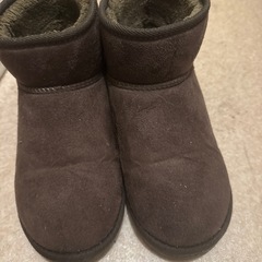 ムートンブーツの画像