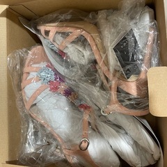 ZARA サンダル　ヒールサンダル　スエードサンダル　ピンク　の画像