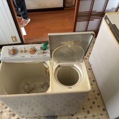 2層式洗濯機の画像