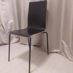 IKEA黒椅子の画像