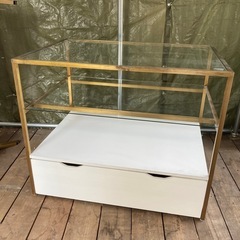 【定価11万以上‼️】店舗什器　３段テーブル　引き出し付き　アンティークゴールド脚の画像