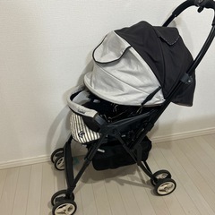 Combi ベビーカー