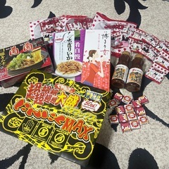 お菓子　チョコ　ラーメン　焼きそば　タレ