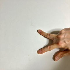 IKEA メルトルプ　白ダイニングテーブル　ほぼ傷なし、23区内でお渡しの画像