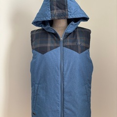 PUMAゴルフウエア　中綿入りベストの画像