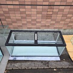 ガラスフレーム水槽900③受け渡し者決定しました。