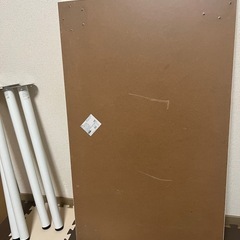 ダイニングテブルまた作業用にも使用可