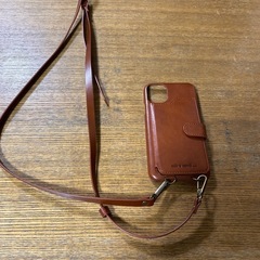 iPhone11カバー（美品）