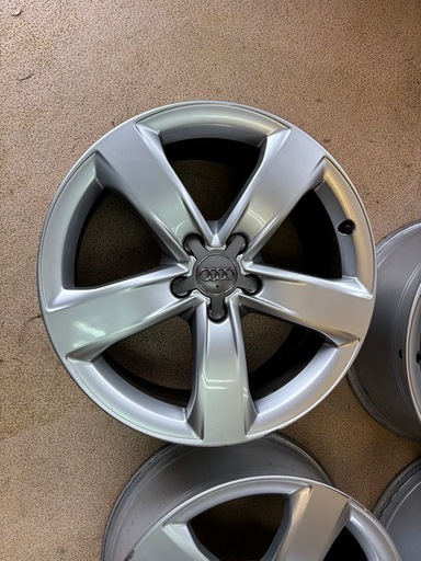 Audi A6 18インチ(純正)