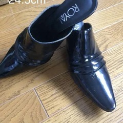 エナメル サンダル ROYAL