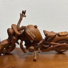 木製バイクの置物