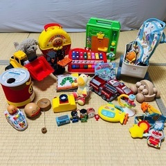 おもちゃ　まとめ売り　
アンパンマン　車　オルゴール