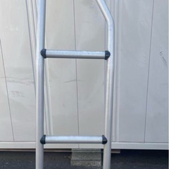 トヨタ200系ハイエース ステンレス はしご