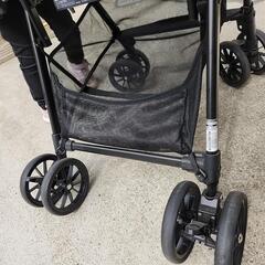 ベビーカー combi コンビの画像