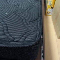 ベット　セミダブルベット　マットレス付き　照明、コンセントの画像