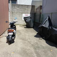 堺区北田出井町青空バイク置場