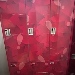 ✨激安価格✨9人用 ロッカー 4桁暗証番号でロック 在庫8台ありますの画像