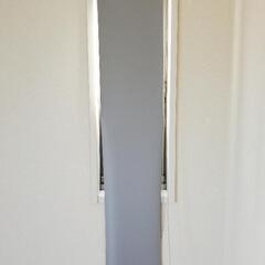 ニトリ　遮光ロールスクリーン