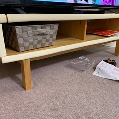 テレビキャビネット