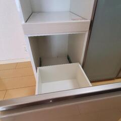 【ラストタイムセール最終値下げ】キッチンカウンター収納の画像