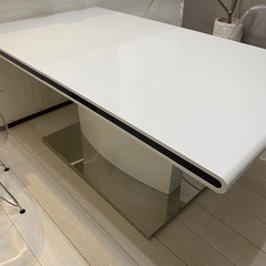ダイニクンデーブル　伸縮性