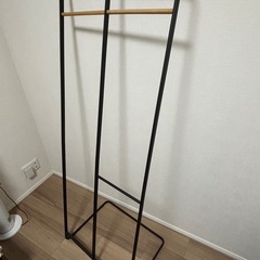 ハンガーラック