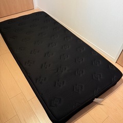 【一人暮らしに最適！】通気性良好ハードマット レス