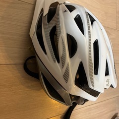 自転車用　ジュニア　ヘルメット
の画像