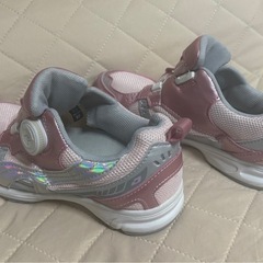 キッズスニーカー　21.5cmの画像