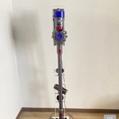 【ジャンク品】Dyson V8 Fluffy+（スタンド付き）