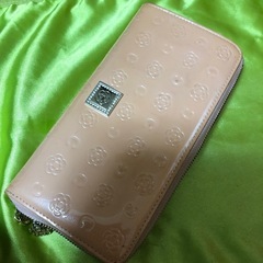 薄ピンク長財布