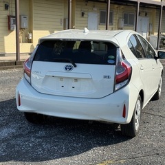 トヨタ　アクア　S 平成29年　走行距離5万キロ　車検2年間　ナビ　ETC バックカメラの画像