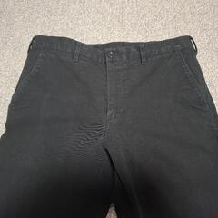 ユニクロ　チノパン　黒　メンズ Lの画像