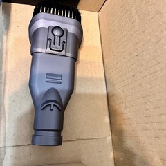 新品■ダイソン 　純正品　の付属品🔳Dyson 壁掛けブラケット &ロングノズル&ソフトブラシ 掃除機収納用ブラケットの画像