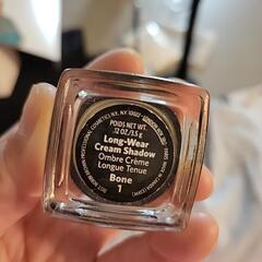 bobbi brown long wear cream shadow bone1  ボビー・ブラウン　クリームシャドウの画像