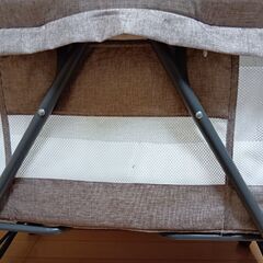 【引渡予定】折りたたみ　ベビーベッドの画像