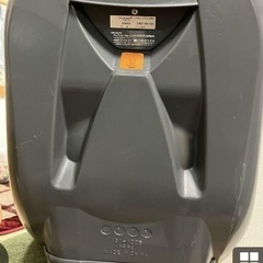 Aprica チャイルドシート黒赤付属品ありの画像